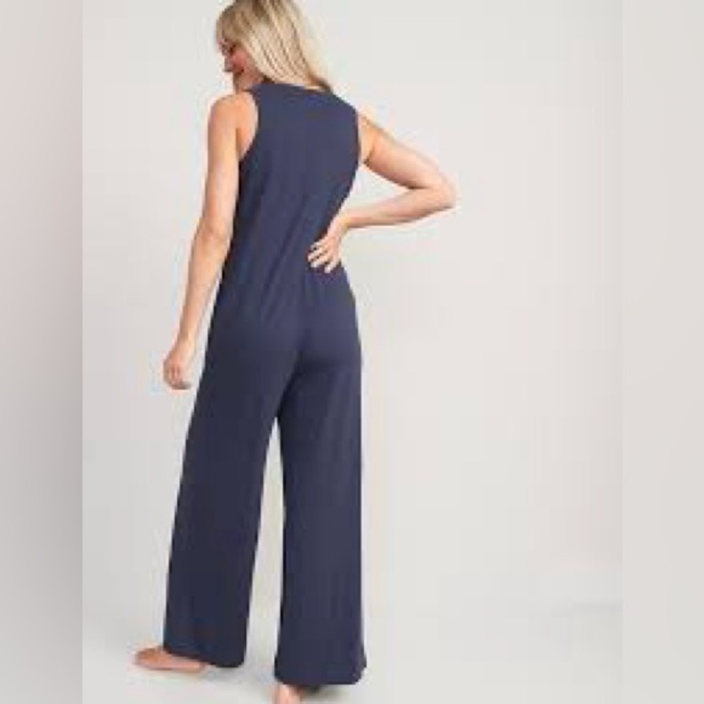 GAP Navy Blue Streamlined Jumpsuit with Fitted Bodice